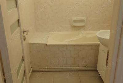 Apartament cu 3 camere decomandat în Zimbru - 3