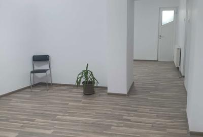Spațiu comercial, de 43 mp, în Ultracentral - 8