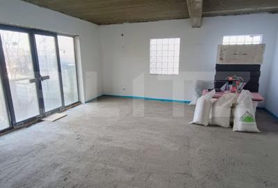 Casă cu 5 camere cu Teren 336 Mp în Blejoi - 1