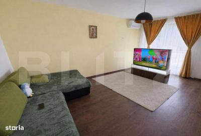 Apartament cu 3 camere decomandat în Tractorul