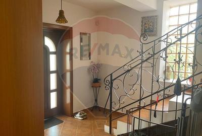 DE VANZARE Vila de vacanta in Pucioasa /Dambovita - 17