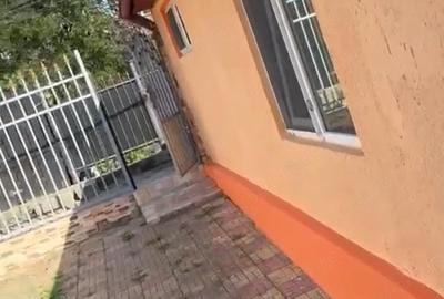 Casă cu 2 camere cu Teren 20 Mp în Central - 2