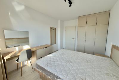 Apartament cu 2 camere decomandat, mobilat în Tractorul - 5