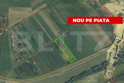Teren de 13900 mp, în Partoș