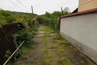 Teren de 1628 mp, în Central - 2