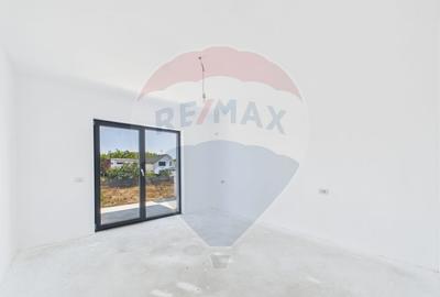 Vila cu 4 camere de vanzare- Darza -Crevedia - 16