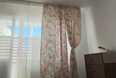 Apartament cu 2 camere semidecomandat în Podu Roș