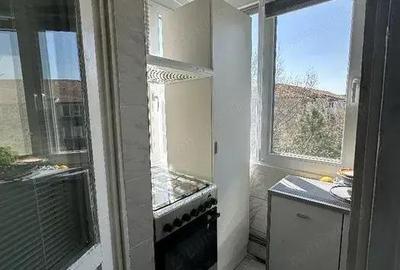 Apartament 2 camere Lipovei decomandat amenajat centrala proprie - 1