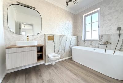 Duplex cu 5 camere cu Canalizare în Ghiroda - 8