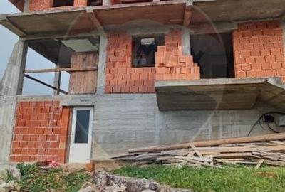 Casa de vacanta cu 6 camere de vanzare Suncuius - 2