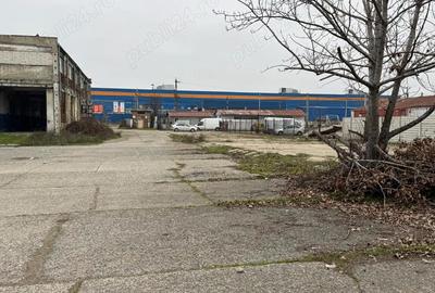 Spațiu comercial, de 3,000 mp, în Industrial - 1