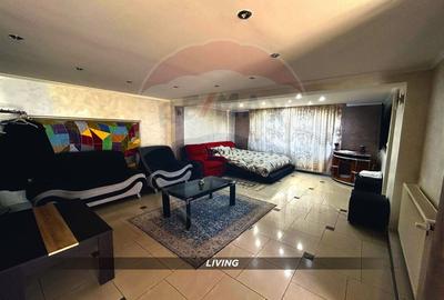 Duplex cu 3 camere cu Teren 765 Mp în Est - 2