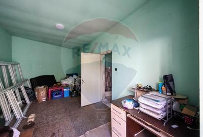 Casa si Spatiu comercial, centru in Sacele! - 17
