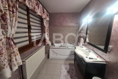 2 Case individuale moderne renovate 500 mp teren de vanzare Sibiu - 19