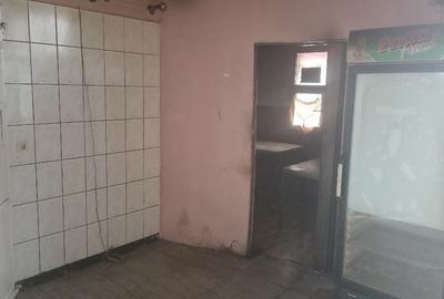 Spațiu comercial, de 30 mp, în Central - 7