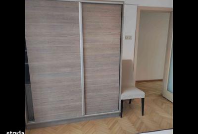Apartament cu 3 camere decomandat în Central - 11