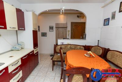 ID 3601 Apartament 3 camere - Strada Sabinelor - 9