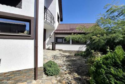 Casă cu 4 camere în Cazasu - 3