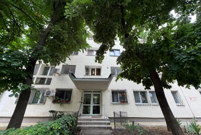Apartament cu 3 camere semidecomandat în Titan - 18