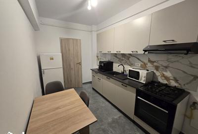 Apartament cu 2 camere decomandat în Apărătorii Patriei - 6