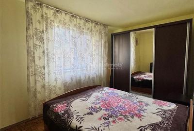 Apartament cu 3 camere semidecomandat în Gojdu - 8
