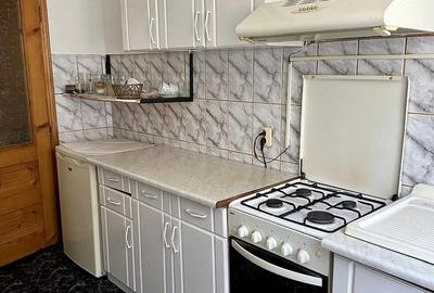 Apartament cu 3 camere decomandat în Central - 1