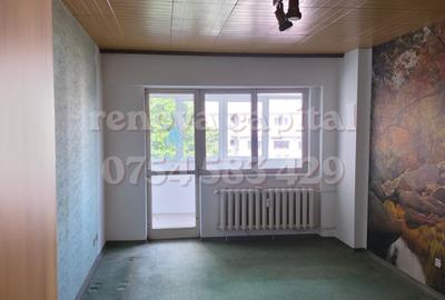 Apartament cu 3 camere decomandat în 1 Mai - 2