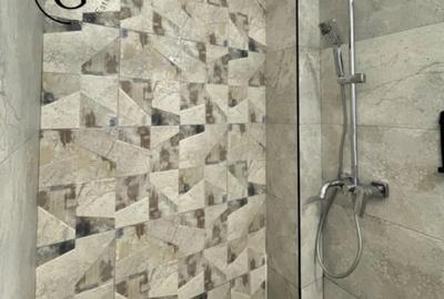 Casă cu 5 camere cu Canalizare în Lumina - 4