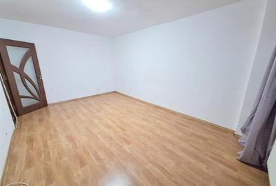 Apartament 2 camere decomandat zona Narcisa - 3