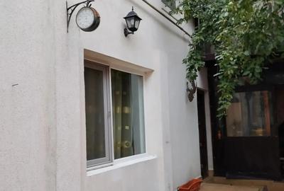 Casă cu 7 camere în Exterior Vest - 8