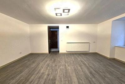 Spațiu comercial, de 50 mp, în Central - 1