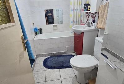 Apartament cu 3 camere decomandat în Calea Moldovei - 12