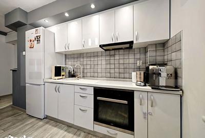 Apartament cu 4 camere decomandat în Nufărul - 2