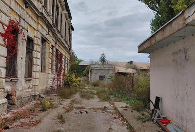 De vanzare Ansamblu de construc?ii in Gala?i, zona Pia?a Centrala - 8