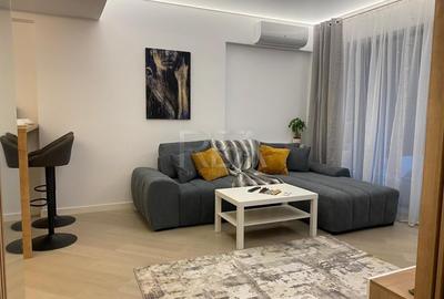 Apartament cu 3 camere semidecomandat, mobilat în Central - 1