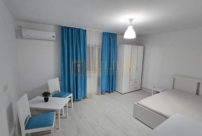 Iulius MAll; centrala proprie, balcon. - 2
