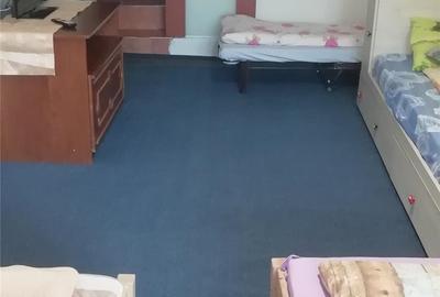 Inchiriez spa?iu Ptr muncitori 4 persoane la casa - 2
