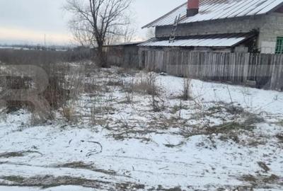 Teren de 1033 mp, în Ariceștii Rahtivani - 1