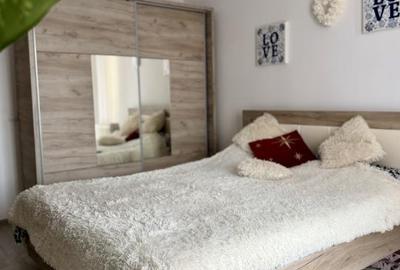 Apartament cu 3 camere semidecomandat în Florești - 2