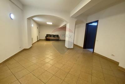 Casă individuală cu 8 camere cu Canalizare în Aviației - 13