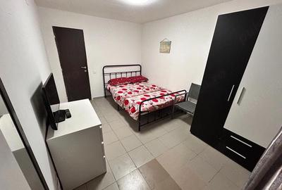 Garsonieră decomandată în Apărătorii Patriei