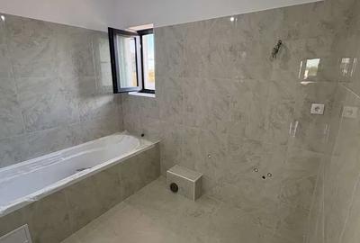 Casă cu 4 camere cu Teren 350 Mp în Central - 7