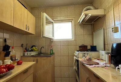 Direct proprietar, vand apartament 3 camere Piata Salajan - 7