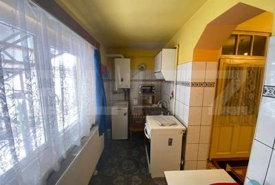 Casa de 284 mp, impartit in 3 apartamente, teren 503 mp, Grivitei Comision 0%! - 4