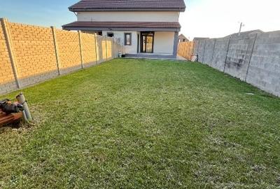 Duplex cu 4 camere cu Canalizare în Moșnița Veche - 4