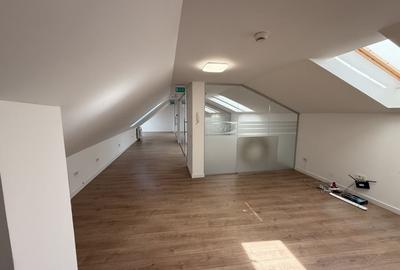 Spațiu comercial, de 112 mp, în Central - 2