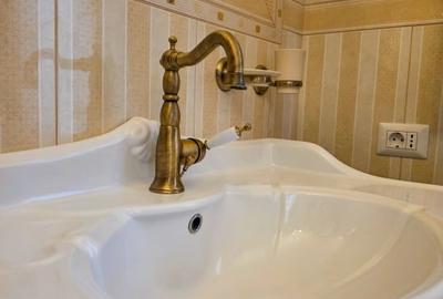 Casă individuală cu 8 camere cu Canalizare în Agapia - 12