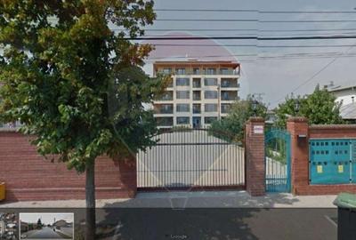 Apartament cu 4 camere semidecomandat în Dudu