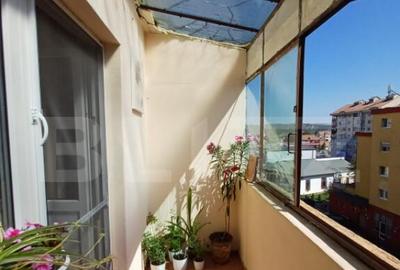 Apartament cu 3 camere decomandat în Central - 4
