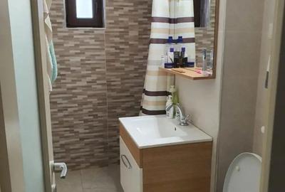 Apartament cu 4 camere decomandat în Frumoasa